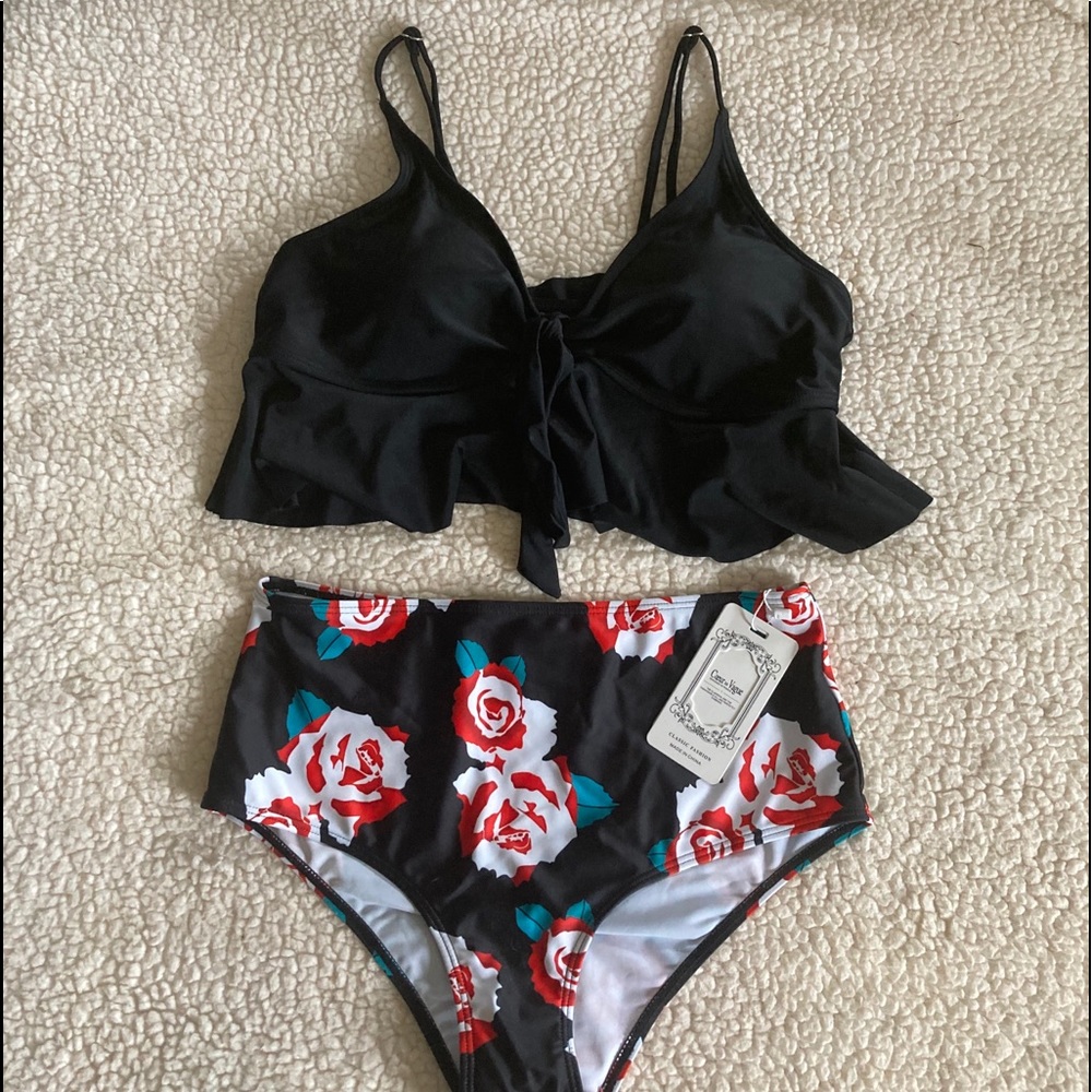 Women’s NWT Bathing Suit